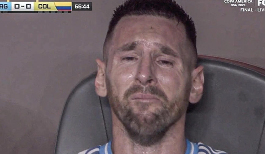 Hình ảnh Messi khóc nức nở rời sân trong trận chung kết Copa America 2024 gây sốt