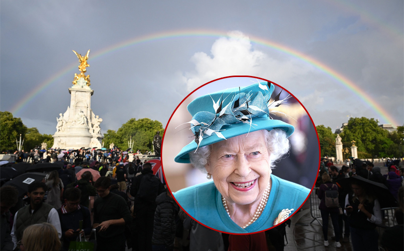Hiện tượng lạ: Cầu vồng xuất hiện trên nóc lâu đài Windsor ngay sau khoảnh khắc Nữ hoàng Anh Elizabeth II qua đời