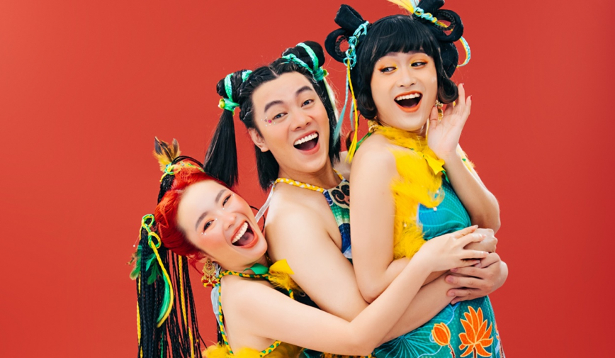 Việt Trang leo tường, Thái Duy, Đông Hải kể chuyện trốn làm đến bị đuổi việc khi đi diễn cho Chuồn Chuồn Giấy