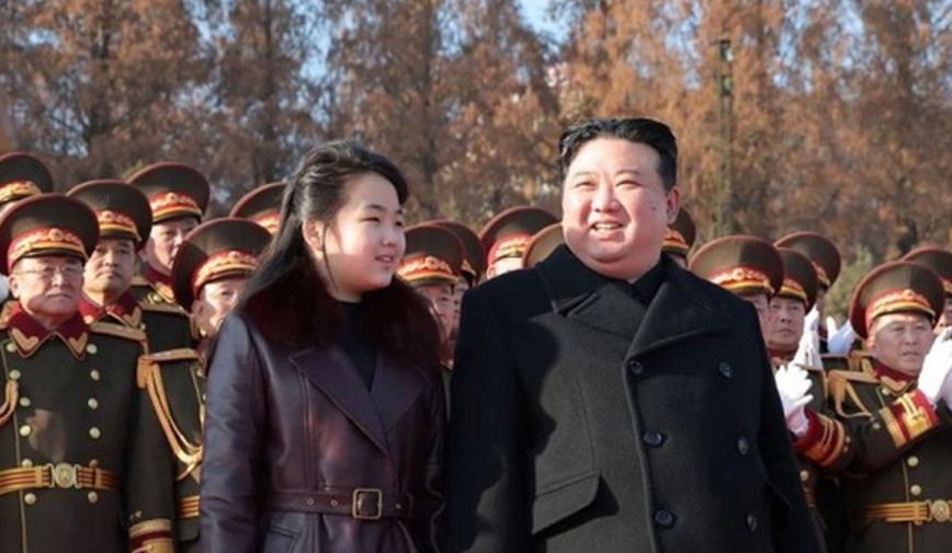 Chân dung 'công chúa' của ông Kim Jong Un: 'Gây sốt' ngay lần đầu xuất hiện