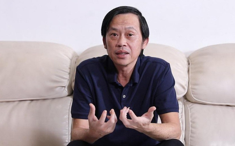 Cư dân mạng thắc mắc với NSUT Hoài Linh: Sao cả nước đang chống dịch lại đi chống lũ?