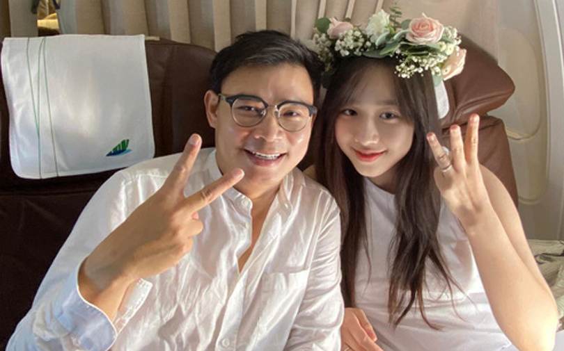 'Mây tầng nào gặp mây tầng đó', người ta là tỷ phú thì cầu hôn nàng BTV xinh đẹp của VTV cũng đúng thôi!