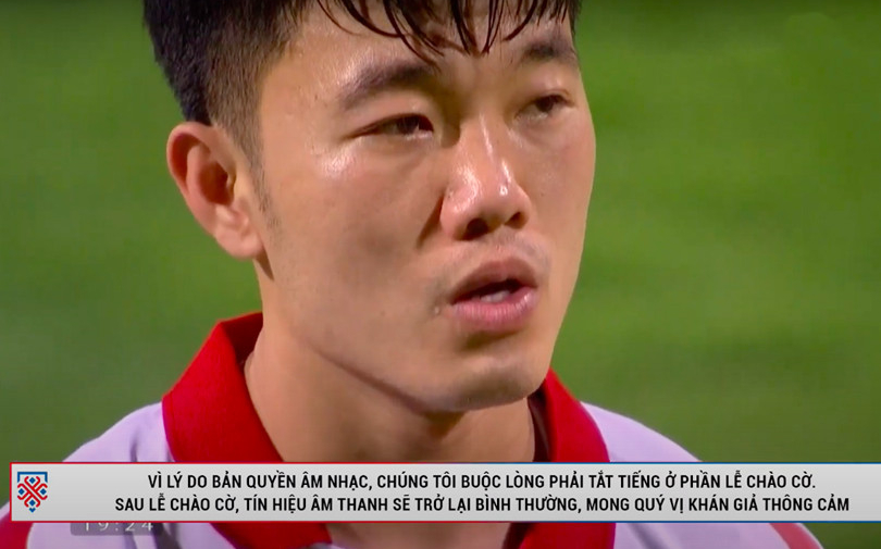 Hy hữu: Khán giả xem trận Việt Nam - Lào tại AFF Cup không được nghe Quốc ca khi chào cờ, vì lý do bản quyền