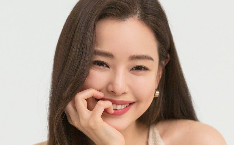 Hoa hậu Hàn Quốc đẹp nhất thế giới - Honey Lee kết hôn ở tuổi 39, hôn lễ diễn ra trong hôm nay
