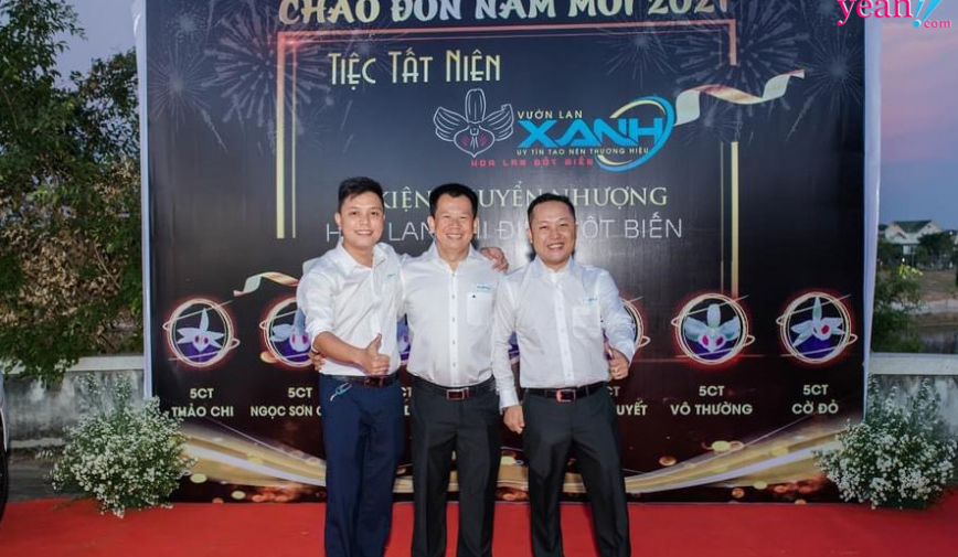 Nghệ nhân Trần Tấn Hiền hướng dẫn cách chăm sóc lan Var đúng cách