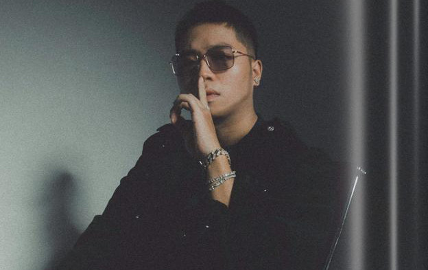 Rapper Right trình làng MV “nóng bỏng tay': “F* đi em”!
