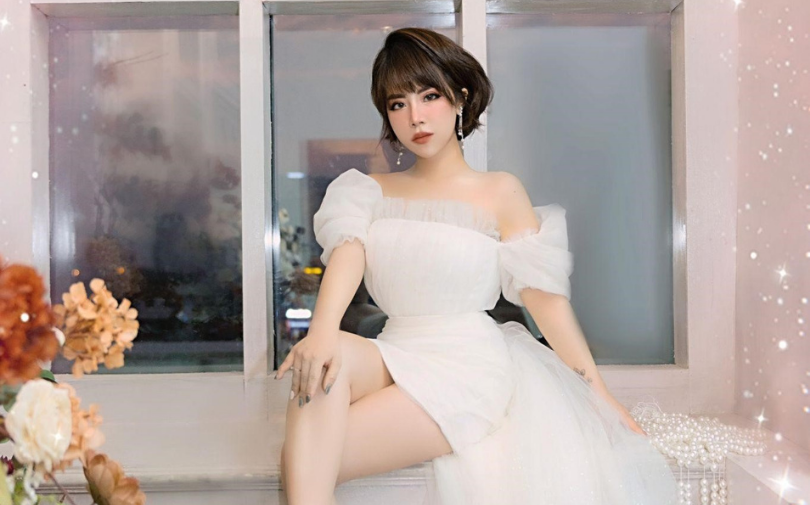 “Phù thủy” trang điểm Luna Phương Hằng chia sẻ bí quyết làm giàu mùa dịch