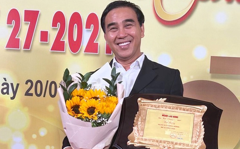 MC Quyền Linh nhận giải 'Nghệ sĩ vì cộng đồng', CĐM gật gù: Thế này mới là nghệ sĩ chân chính!