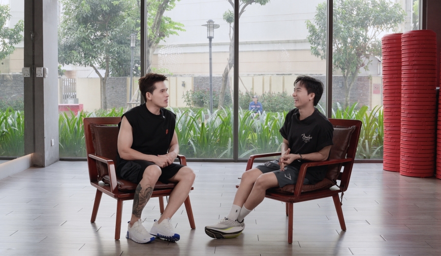 Quốc Thiên và Bùi Công Nam “var” nhau cực căng trước thềm Live Concert SKYNOTE 2025