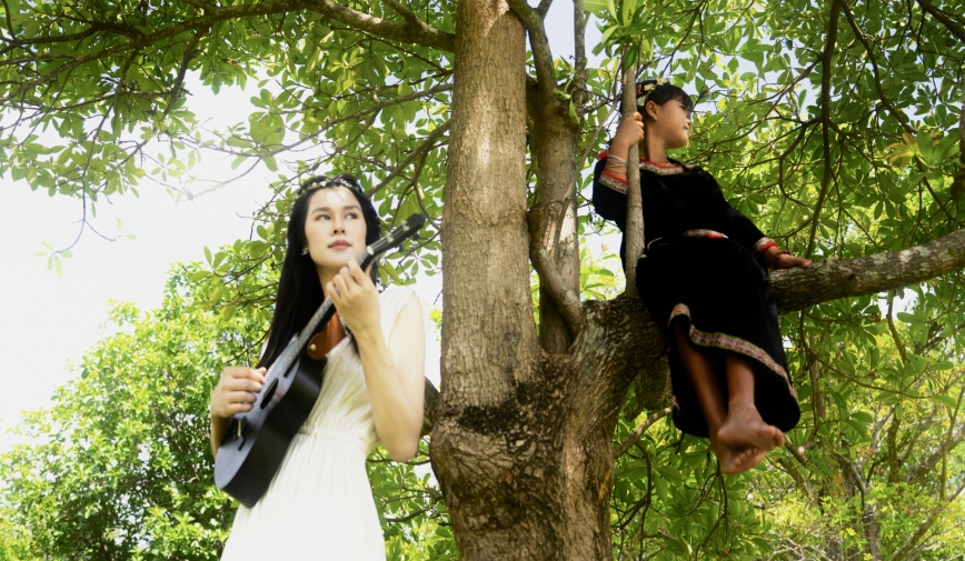 'Nàng thơ' Cinematic Phúc Anh mắt MV “Ta từ đâu tới”: Khi triết lý trưởng thành được kể bằng ngôn ngữ trẻ thơ