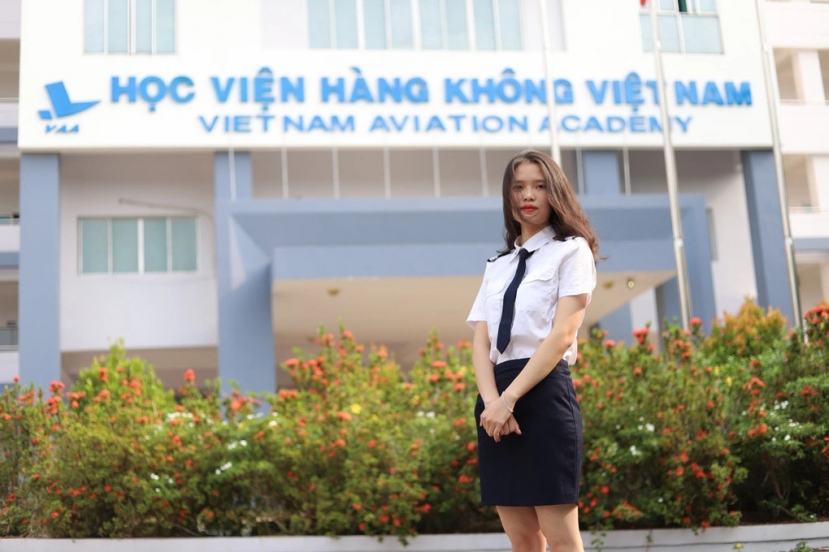 Nữ sinh Nguyễn Thị Hường gây chú ý khi tốt nghiệp loại xuất sắc ngành kỹ thuật hàng không của trường