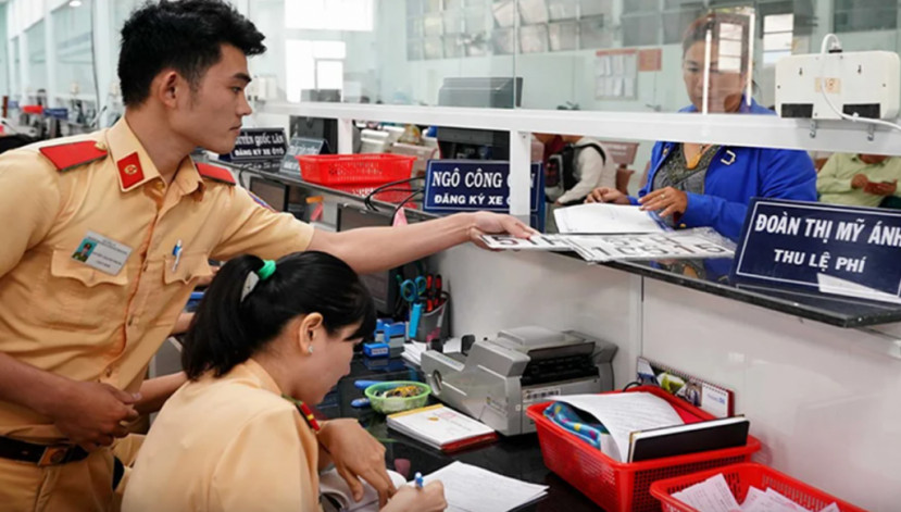 Sang tháng 10: Những đối tượng này bắt buộc phải đổi cà-vẹt xe, biển số xe ngay để không bị CSGT xử phạt - ảnh 4