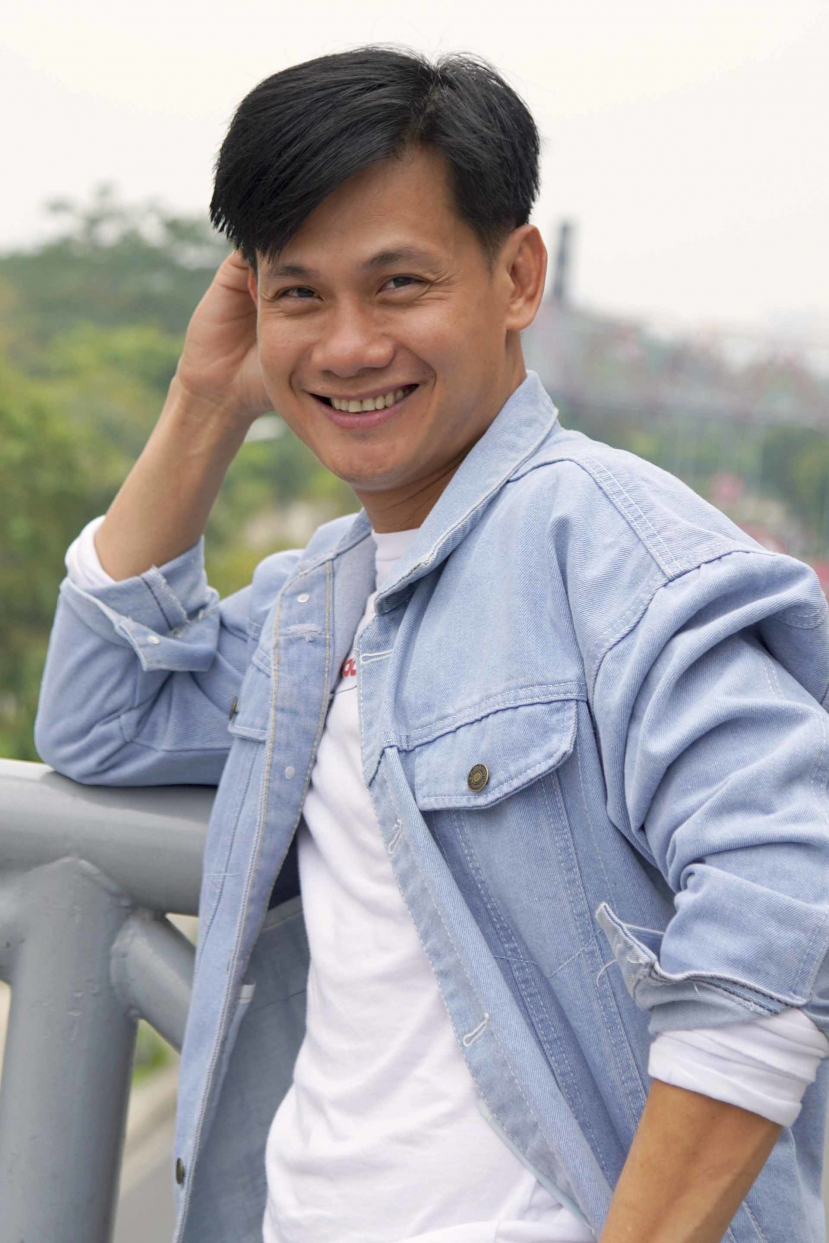 Nam diễn viên Việt từng đóng Lật Mặt giờ đi rửa bát thuê, bán trà sữa mưu sinh, U50 vẫn bị nghi ngờ giới tính - ảnh 5