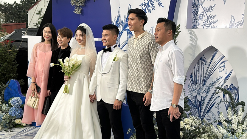 HLV Park Hang Seo và dàn khách mời nổi tiếng dự đám cưới Quang Hải - ảnh 5
