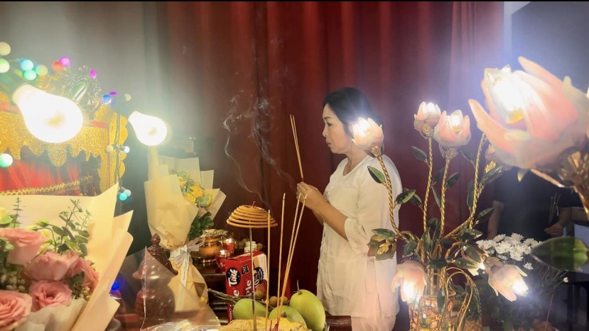 NSND Hồng Vân tổ chức lễ giỗ chung cho cố diễn viên Anh Vũ và Mai Phương, sau 5 năm vẫn đều đặn - ảnh 2