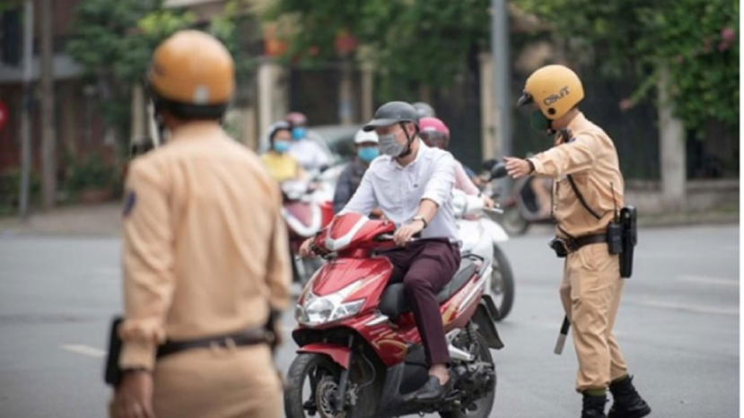 Người dân đi xe máy không chính chủ có thể bị phạt từ vài trăm ngàn đến vài triệu đồng